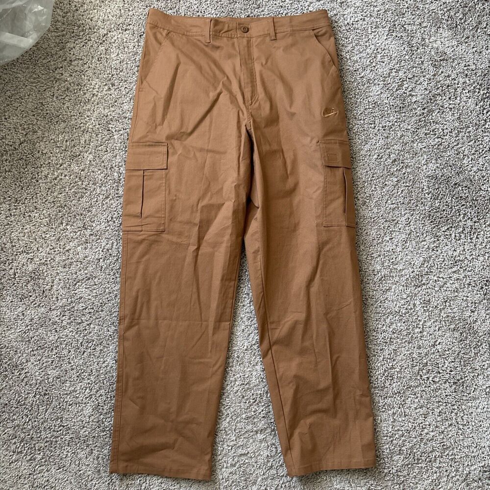 Nike Club Cargo Pants Woven FZ5765-281 British Tan $95 Men's Size 34 X 32 New